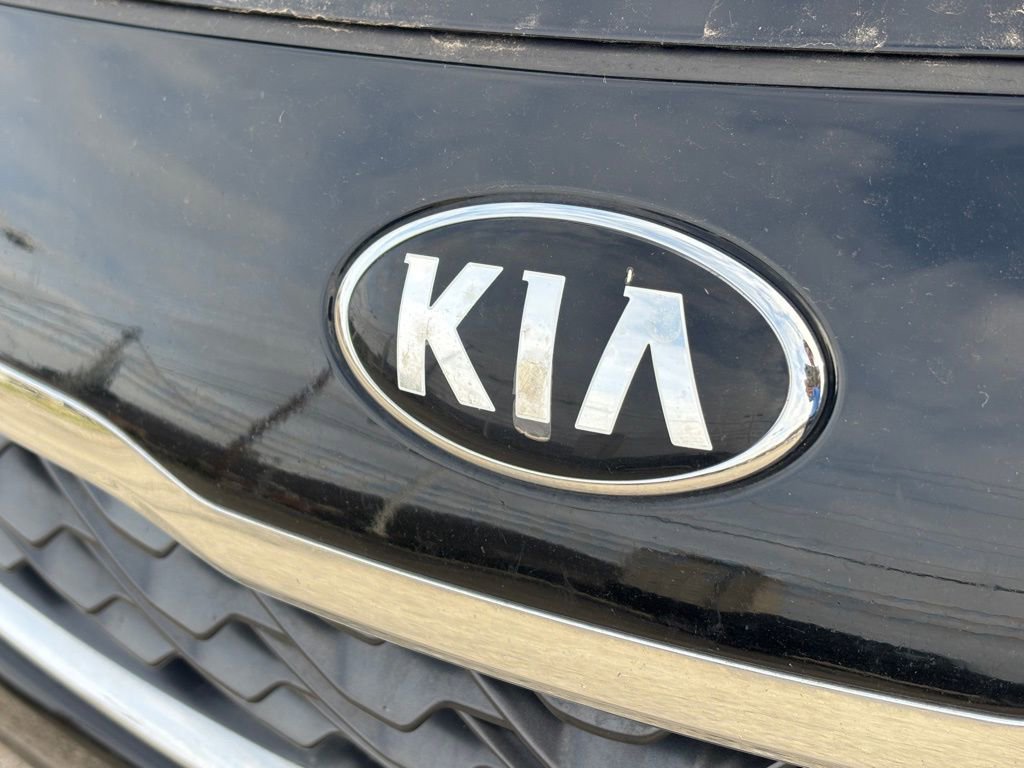 Used 2020 Kia Optima LX image 32