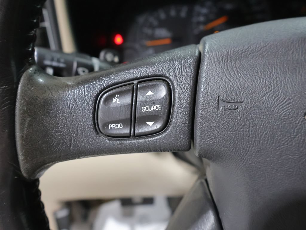 Used 2006 Chevrolet Suburban Z71 w/ Z71 Preferred Equipment Group AWD/4WD image 8
