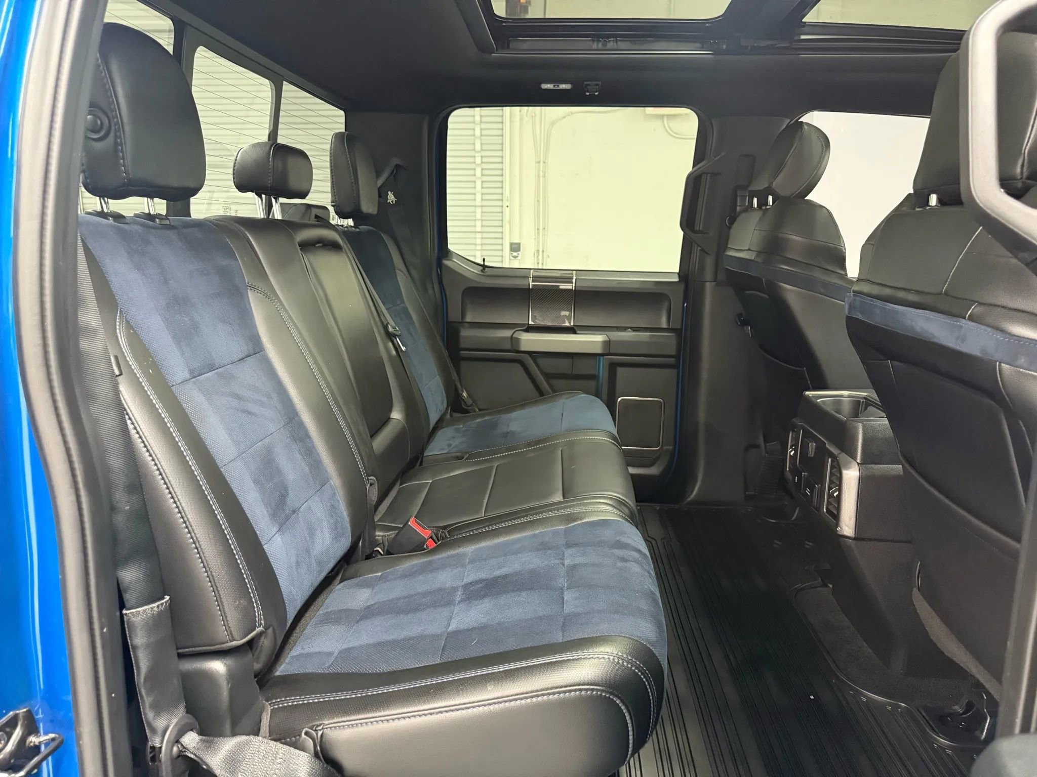 Used 2019 Ford F150 Raptor w/ Equipment Group 802A Luxury image 40