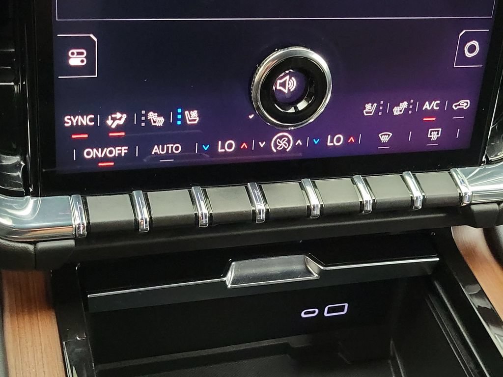 Certified 2025 GMC Yukon Denali AWD/4WD image 17