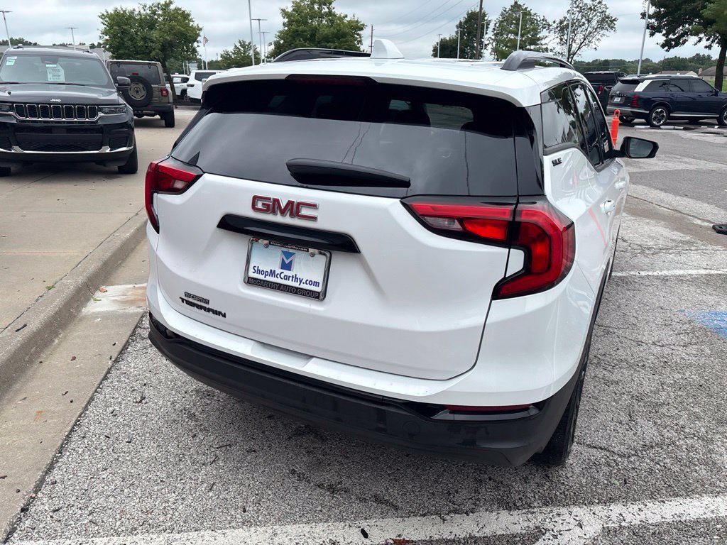 Used 2020 GMC Terrain SLE w/ Elevation Edition FWD image 25
