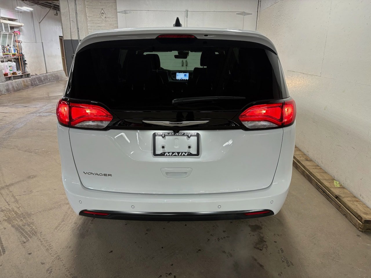 New 2026 Chrysler Voyager LX FWD image 8