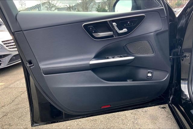 Used 2025 Mercedes-Benz C 300 4MATIC Sedan image 18