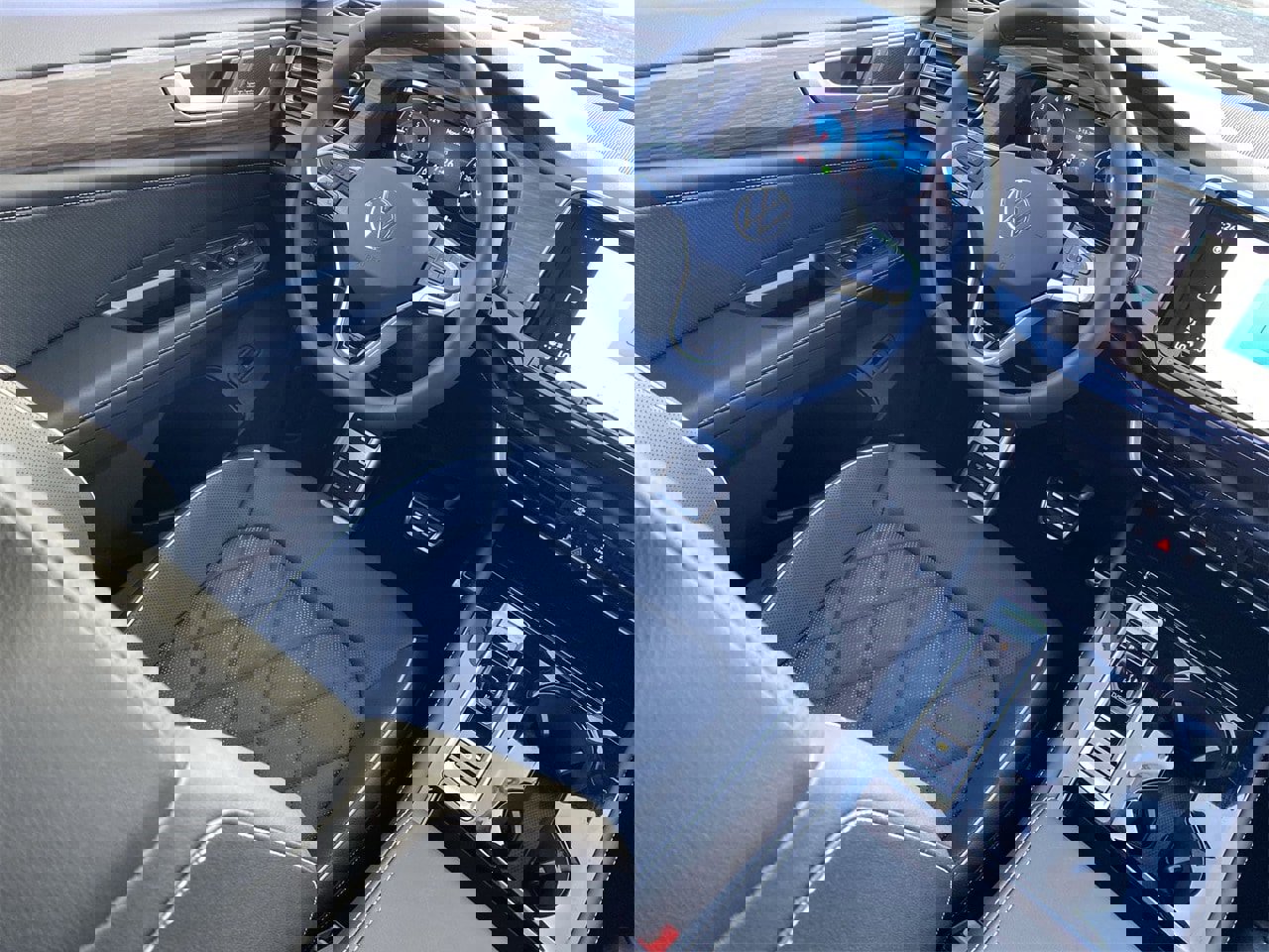 New 2026 Volkswagen Atlas SEL Premium R-Line image 10