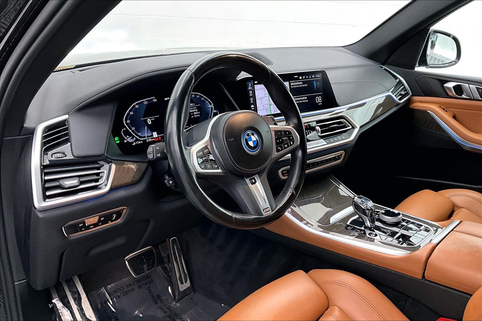 Used 2022 BMW X5 xDrive45e w/ M Sport Package AWD/4WD image 19