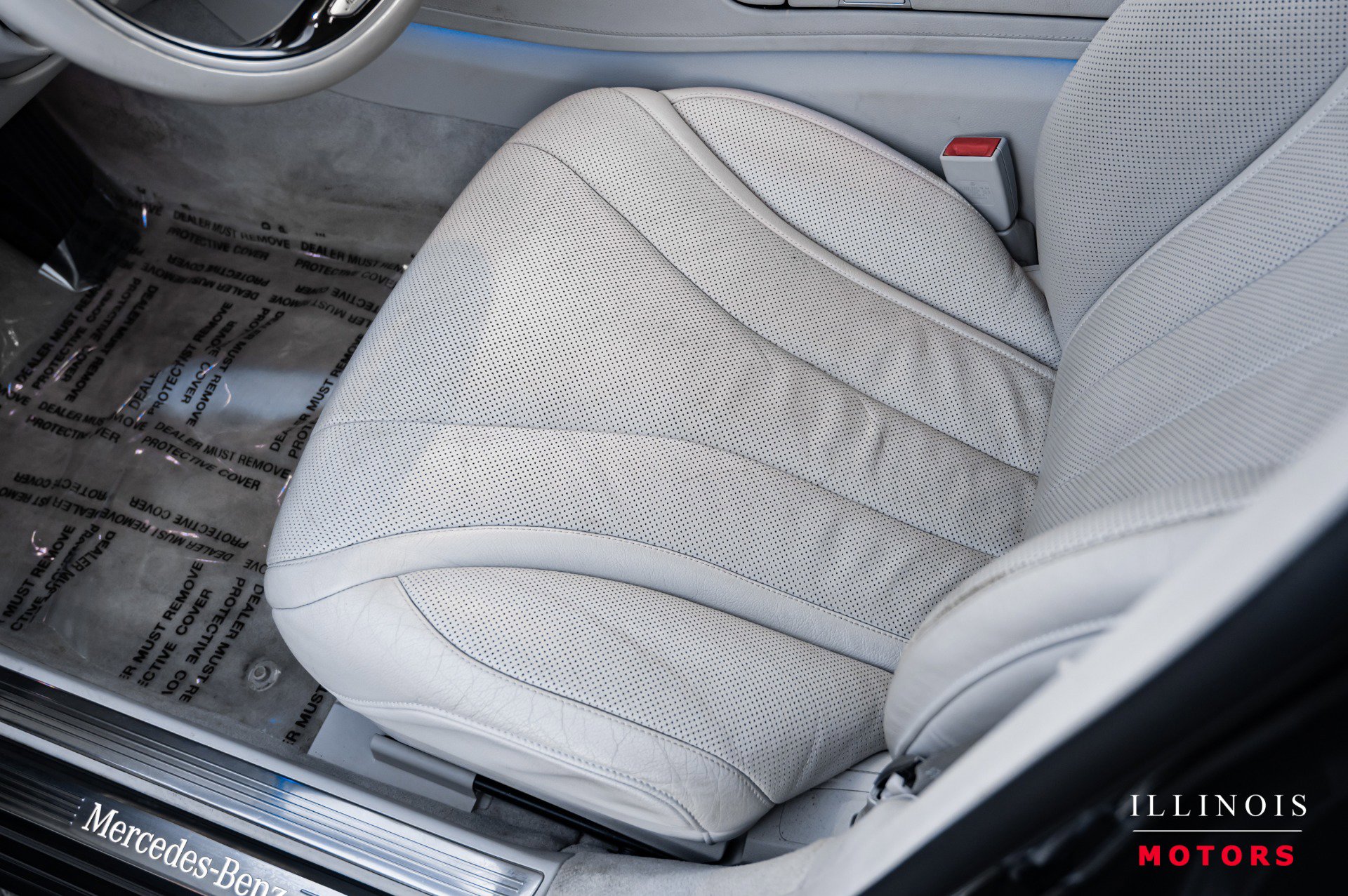 Used 2015 Mercedes-Benz S 550 Sedan w/ Premium 1 Package image 17