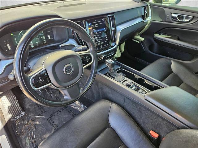 Used 2019 Volvo S60 T5 Momentum w/ Premium Package FWD image 12