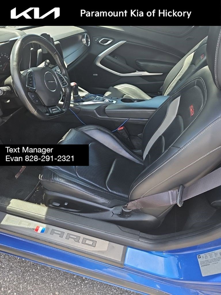 Used 2017 Chevrolet Camaro SS RWD image 9
