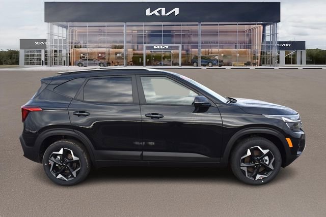 New 2026 Kia Seltos S image 2