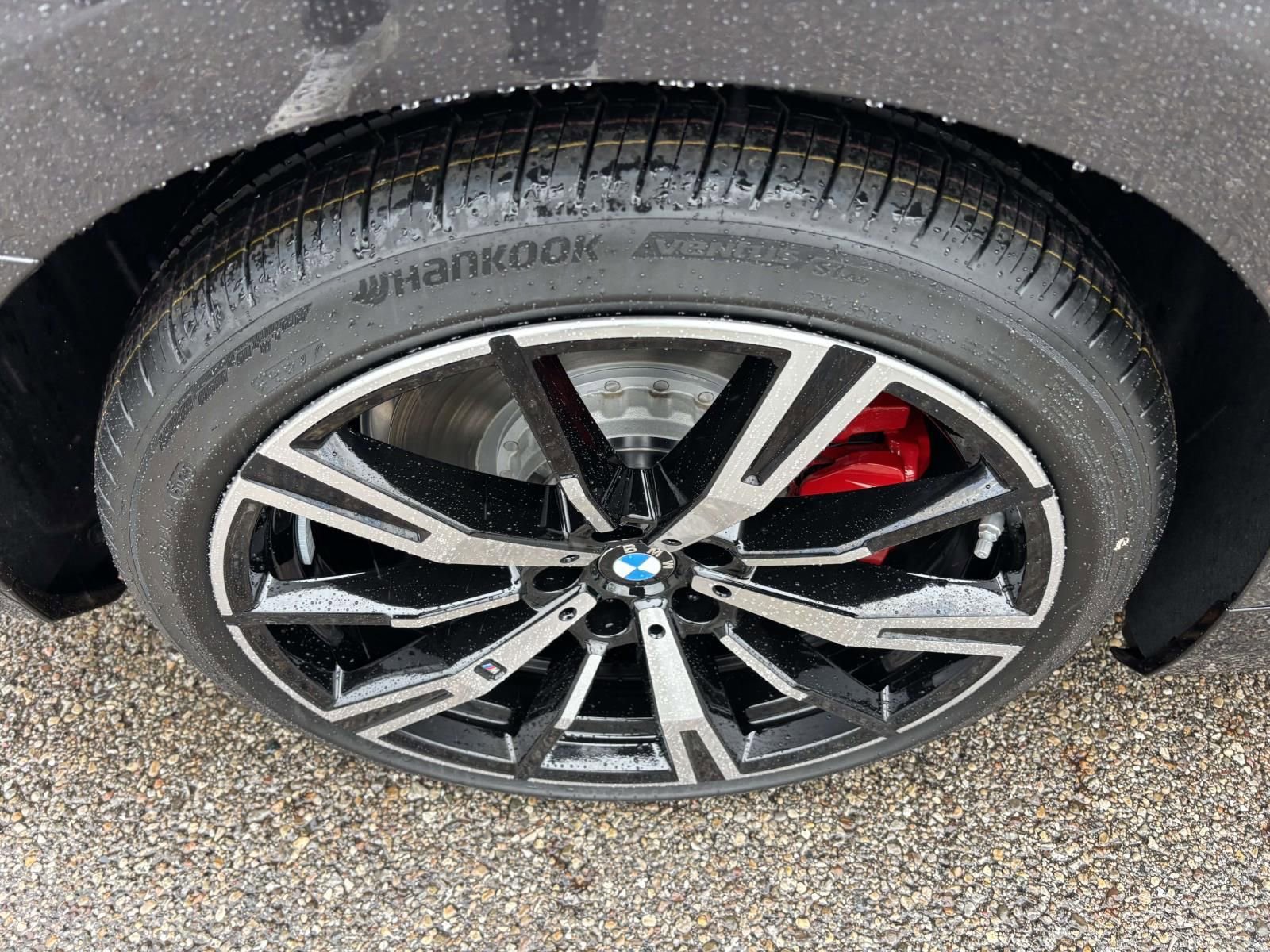 New 2026 BMW 550e xDrive AWD/4WD image 10