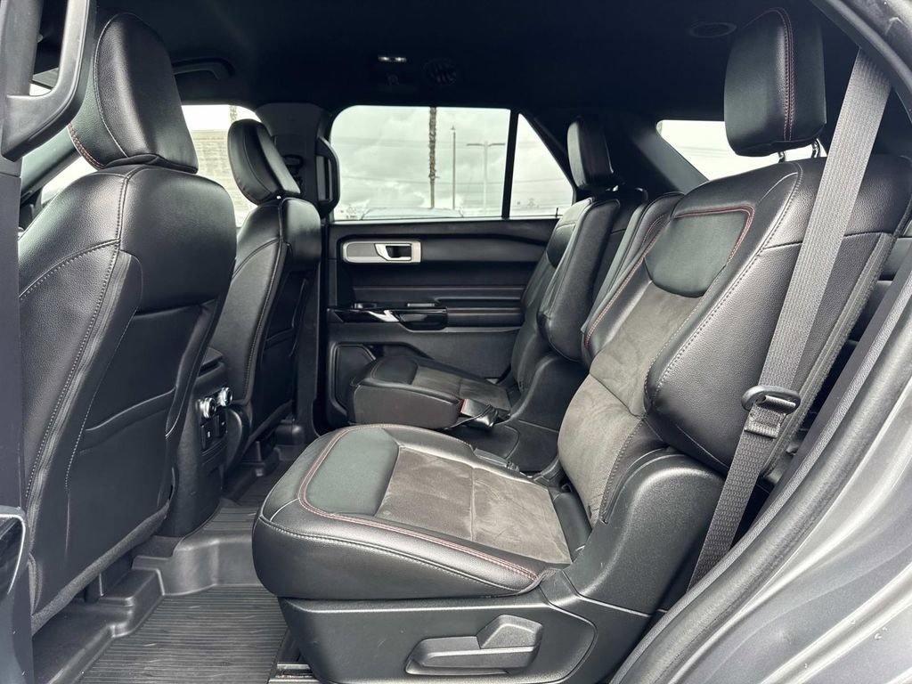 Certified 2022 Ford Explorer ST-Line w/ Class IV Trailer Tow Package image 24