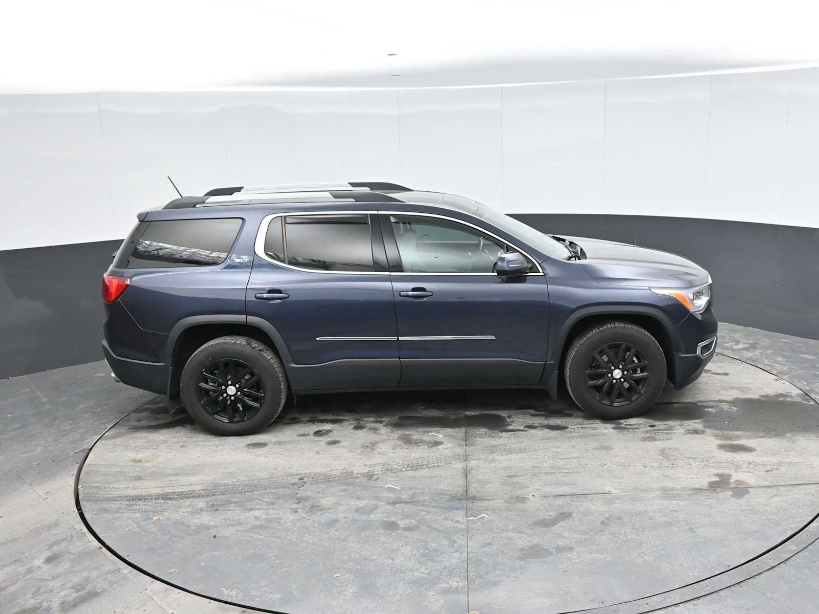 Used 2019 GMC Acadia SLT image 18