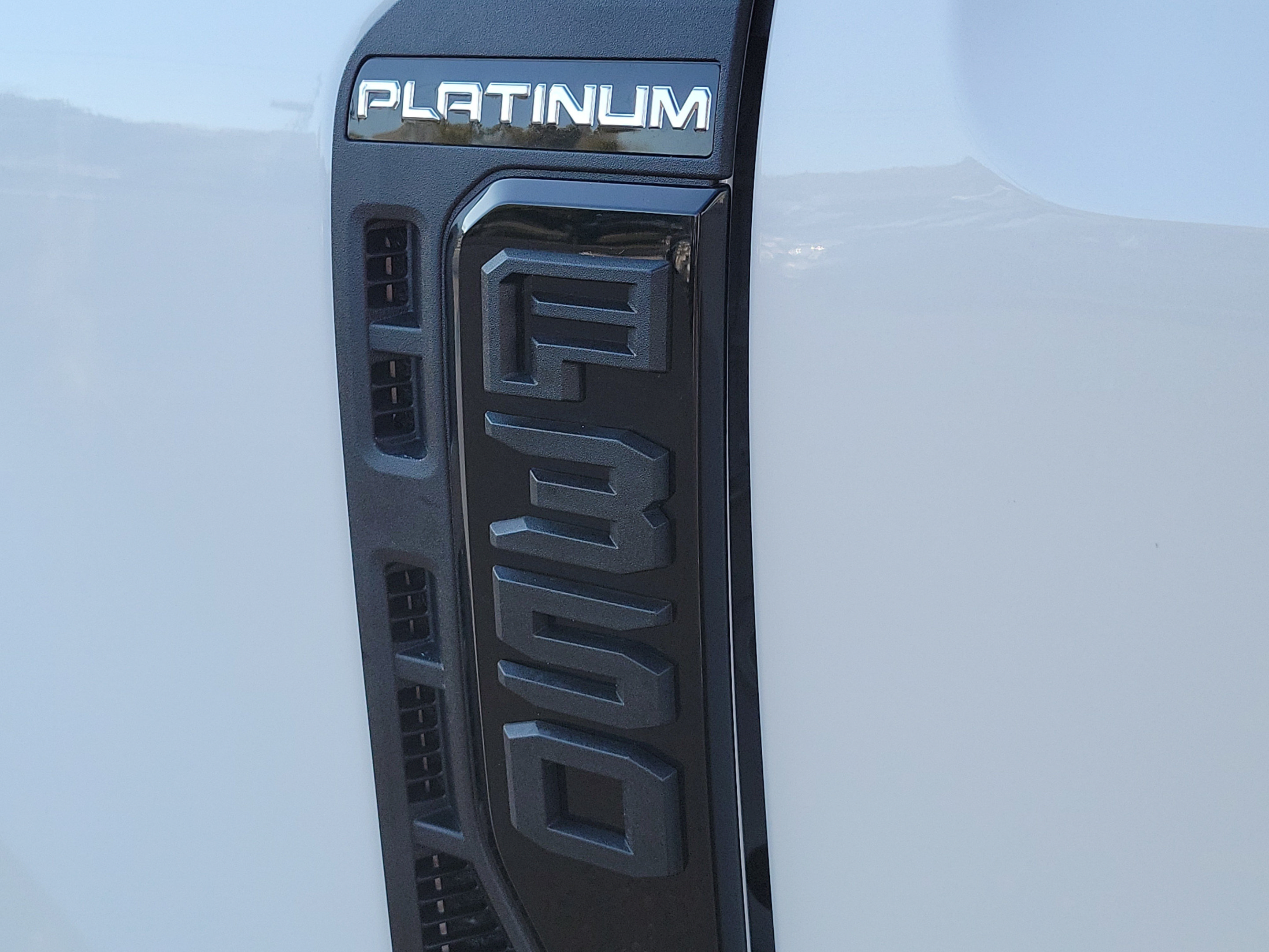 Used 2026 Ford F350 Platinum AWD/4WD image 34