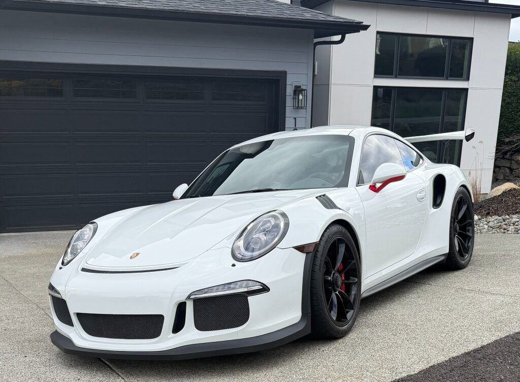 Used 2016 Porsche 911 GT3 RS image 2