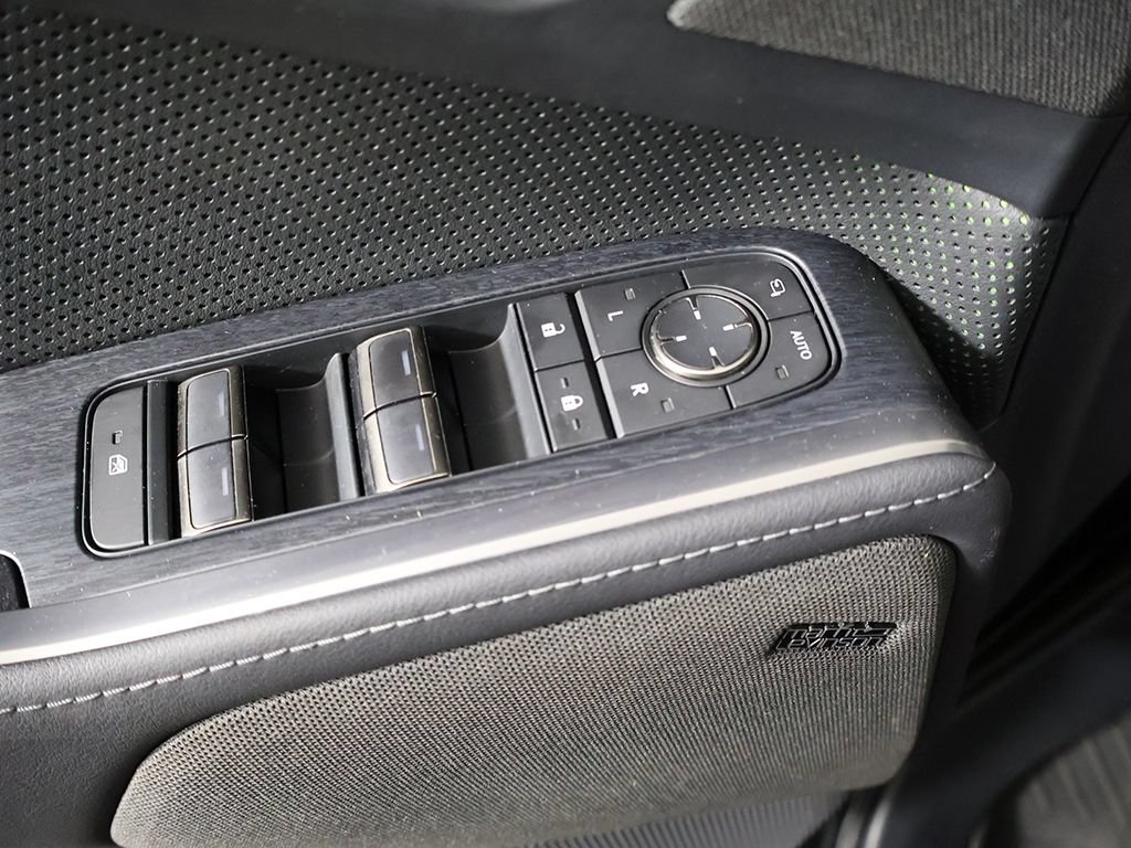 Used 2024 Lexus GX 550 AWD/4WD image 39