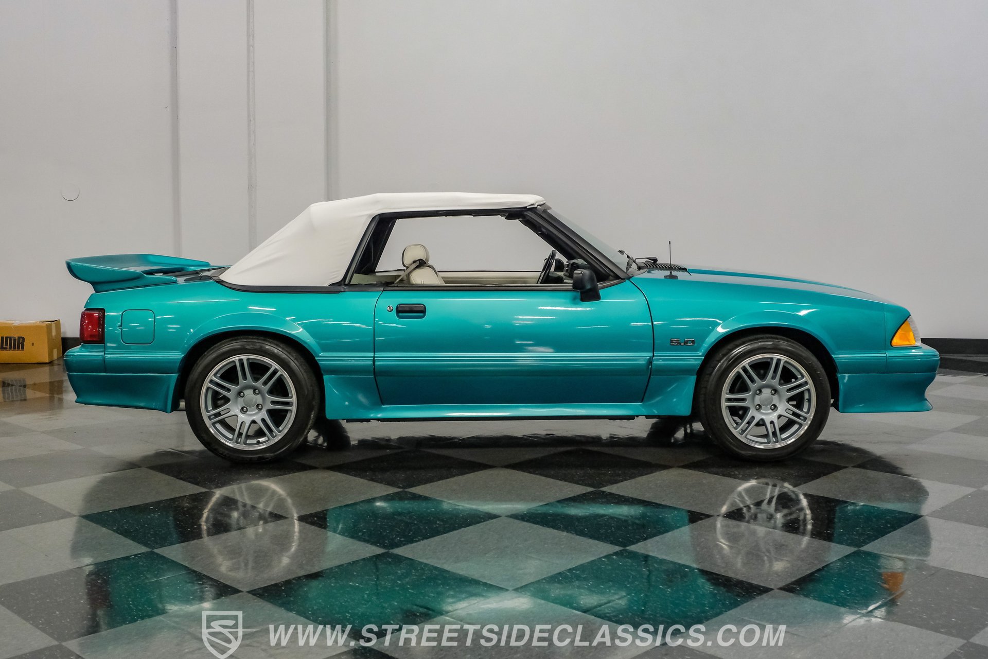 Used 1991 Ford Mustang LX RWD image 14