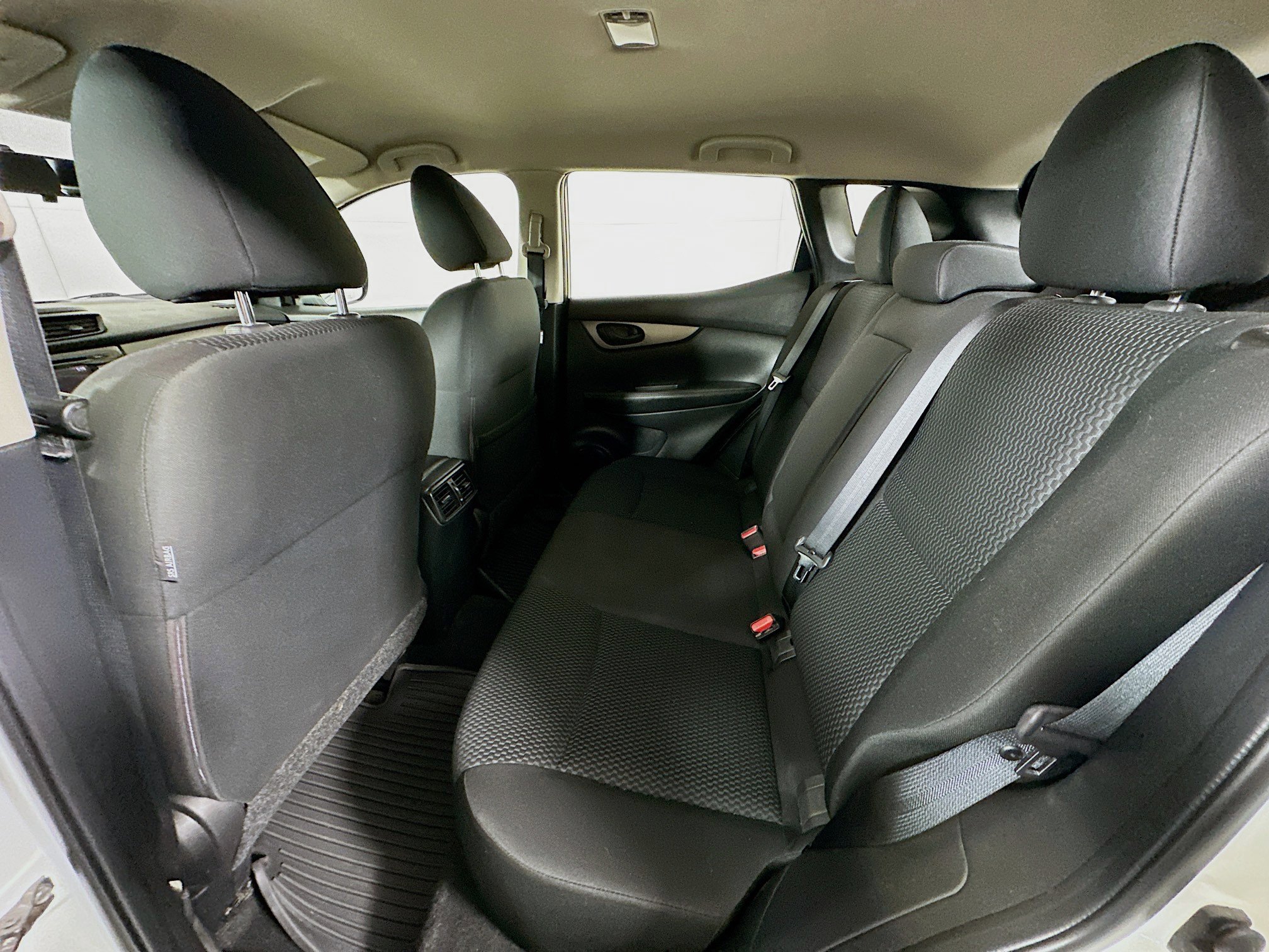 Used 2018 Nissan Rogue Sport S w/ S Appearance Package AWD/4WD image 25