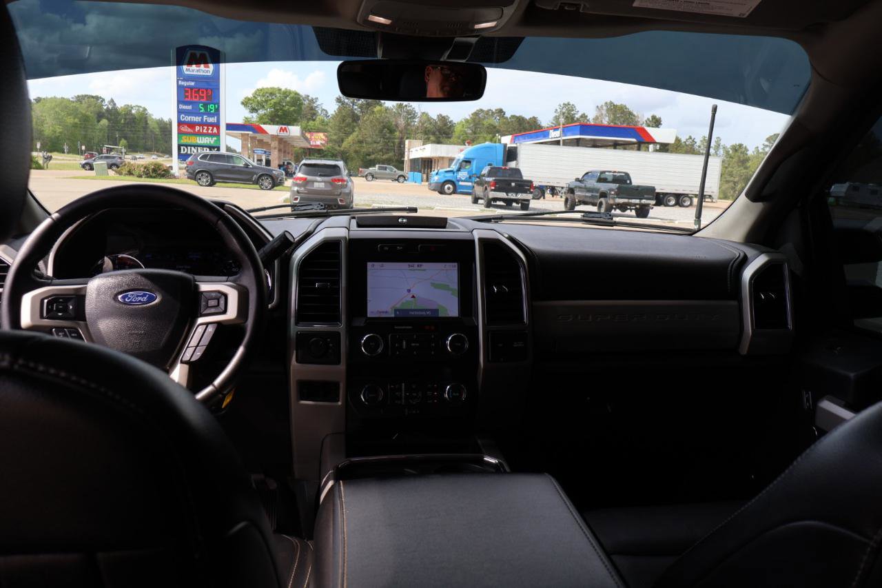 Used 2021 Ford F250 Lariat image 11