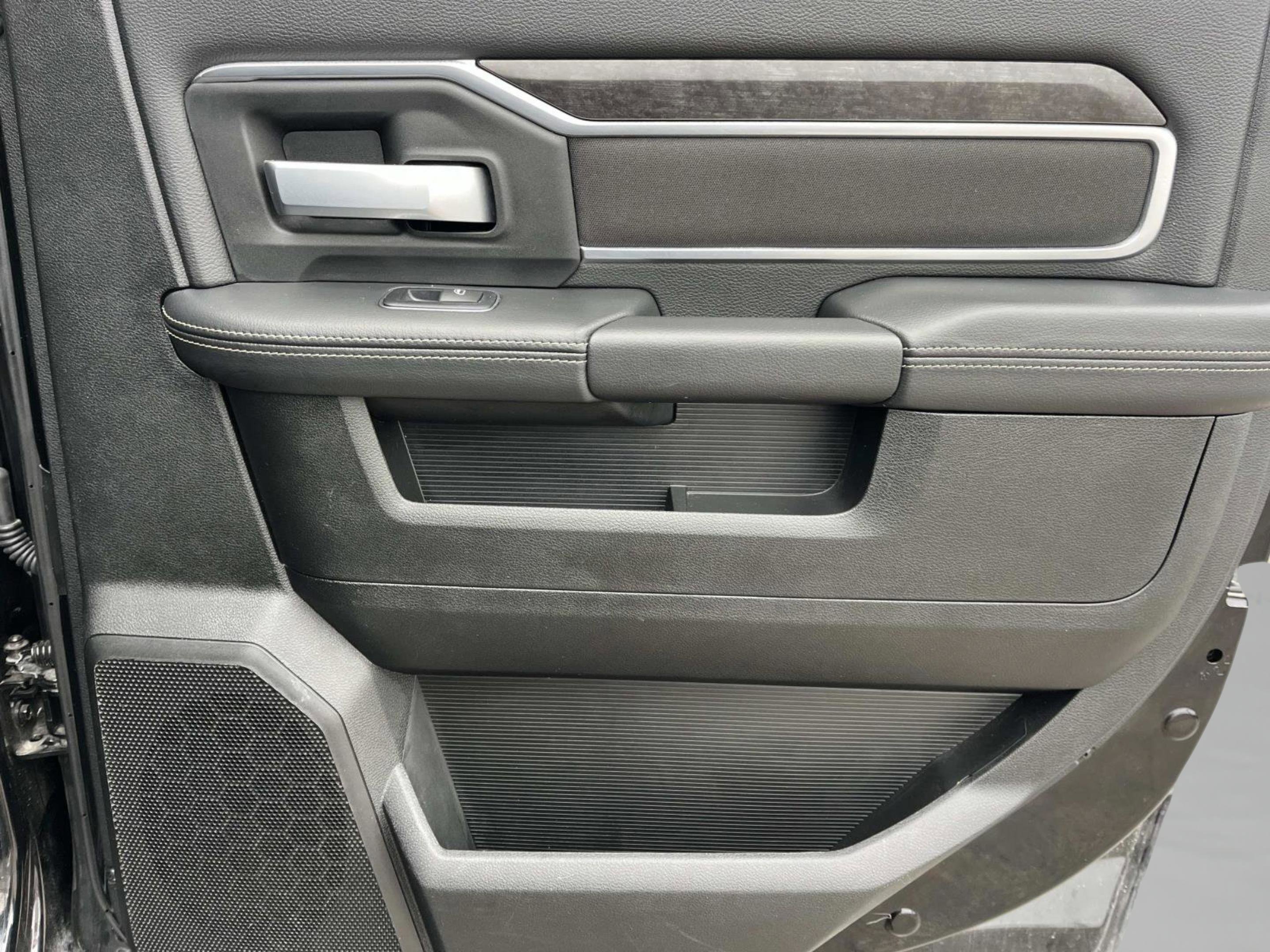 Used 2024 RAM 2500 Big Horn image 24