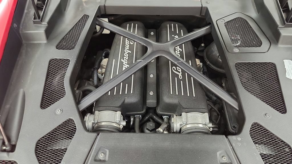 Used 2017 Lamborghini Huracan LP 580-2 RWD image 23