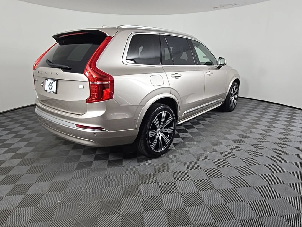 Certified 2024 Volvo XC90 T8 Plus AWD/4WD image 12