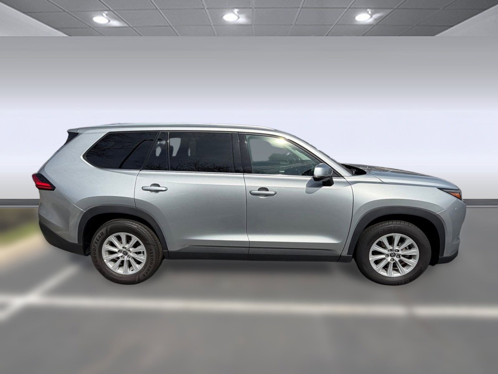 Used 2024 Toyota Grand Highlander XLE image 6