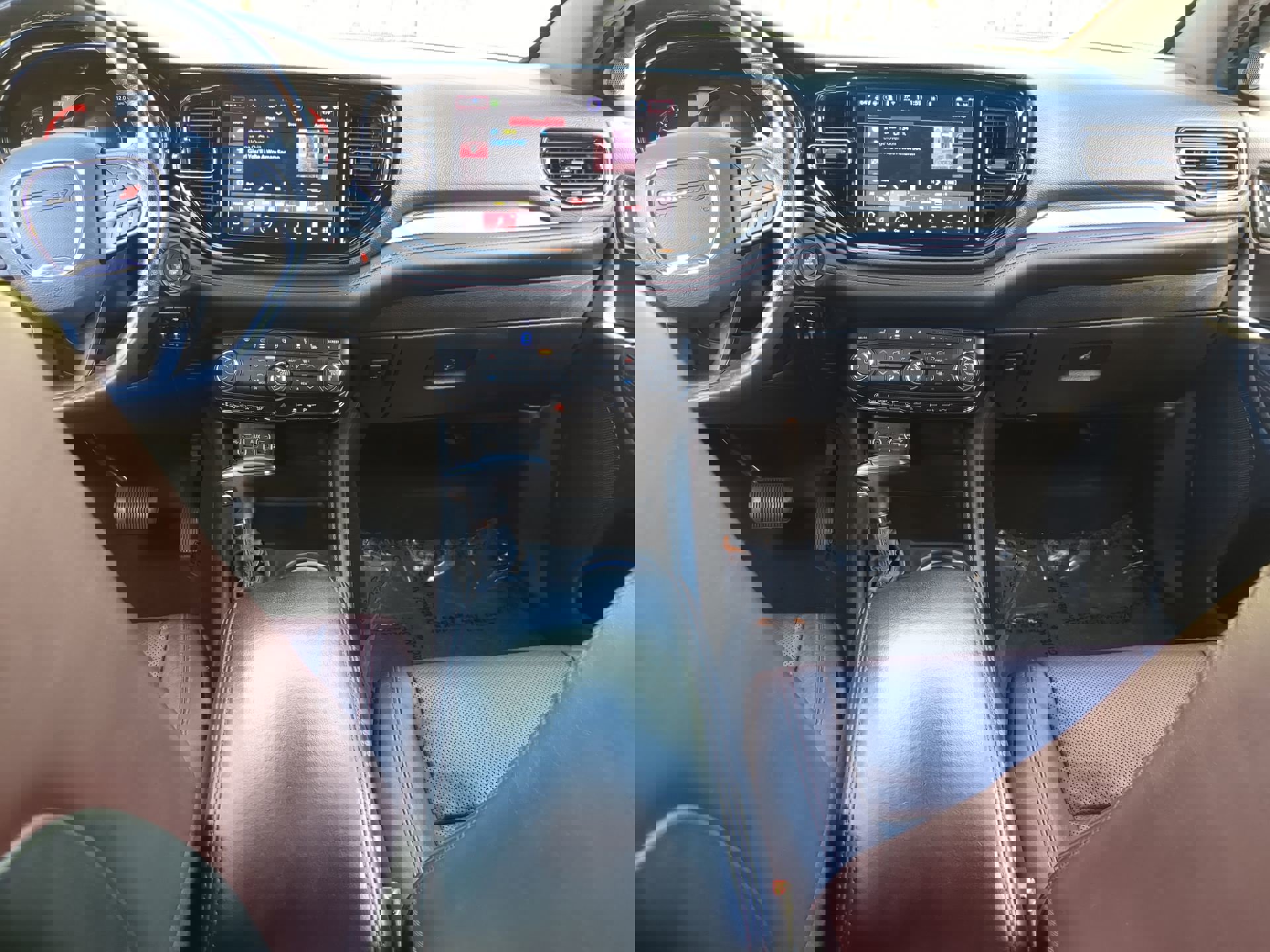 Used 2023 Dodge Durango GT image 16