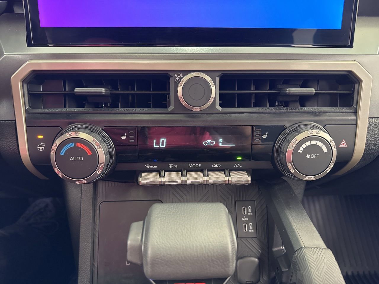 Certified 2025 Toyota Tacoma TRD Off-Road w/ TRD Off Road Upgrade Package image 26