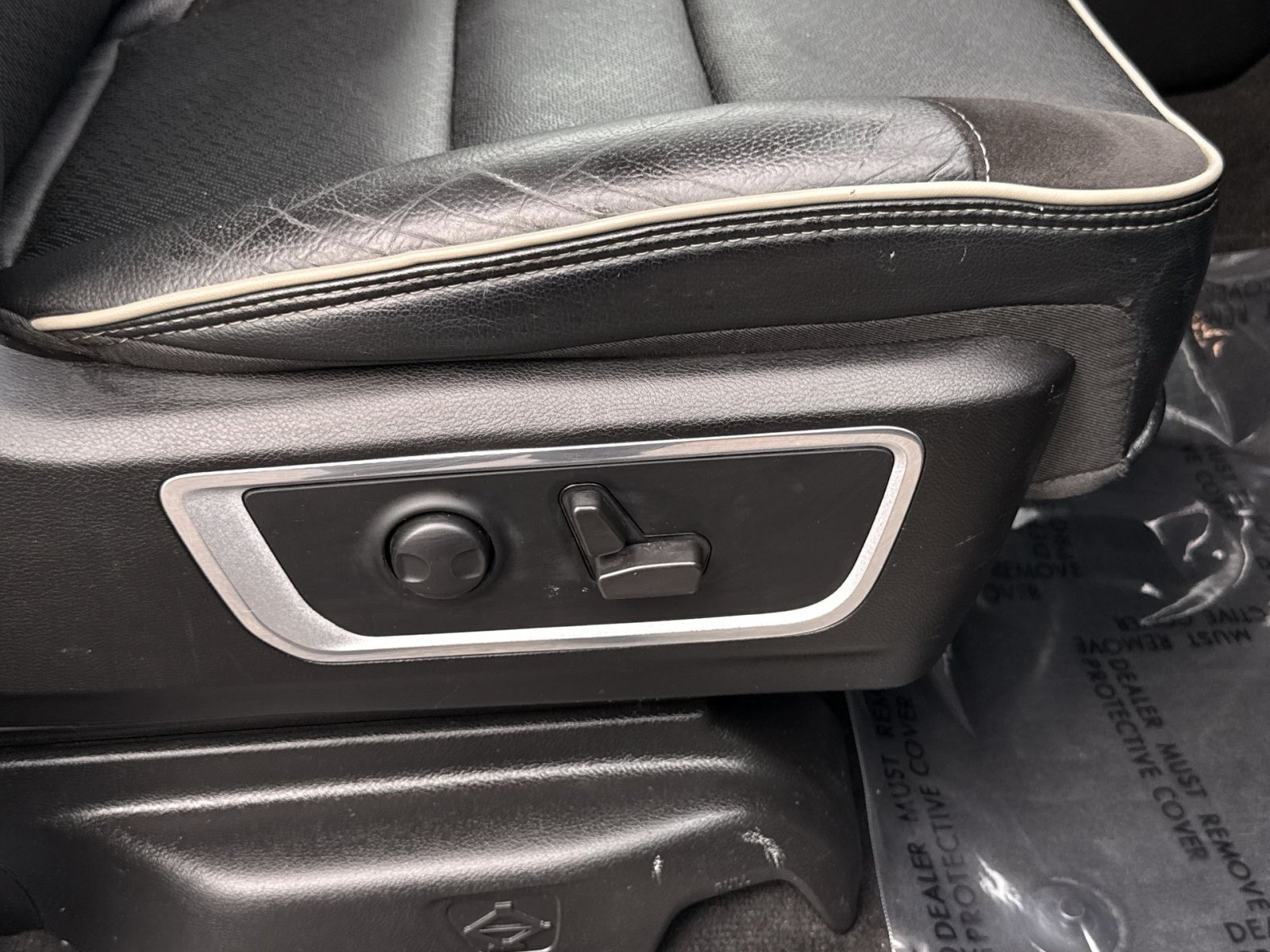 Used 2022 RAM 1500 Laramie w/ Sport Appearance Package AWD/4WD image 25