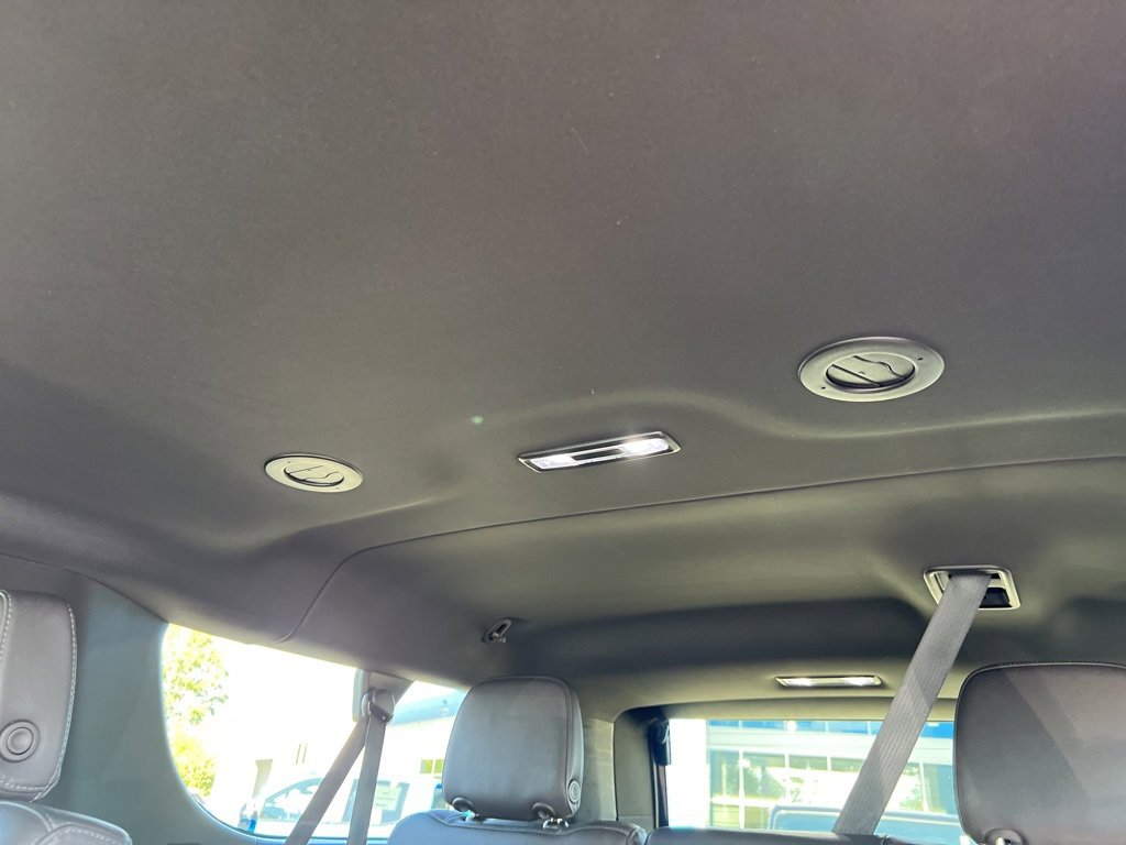 Used 2023 Chevrolet Suburban LT image 56