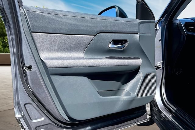 Certified 2026 Nissan Kicks SV FWD image 19