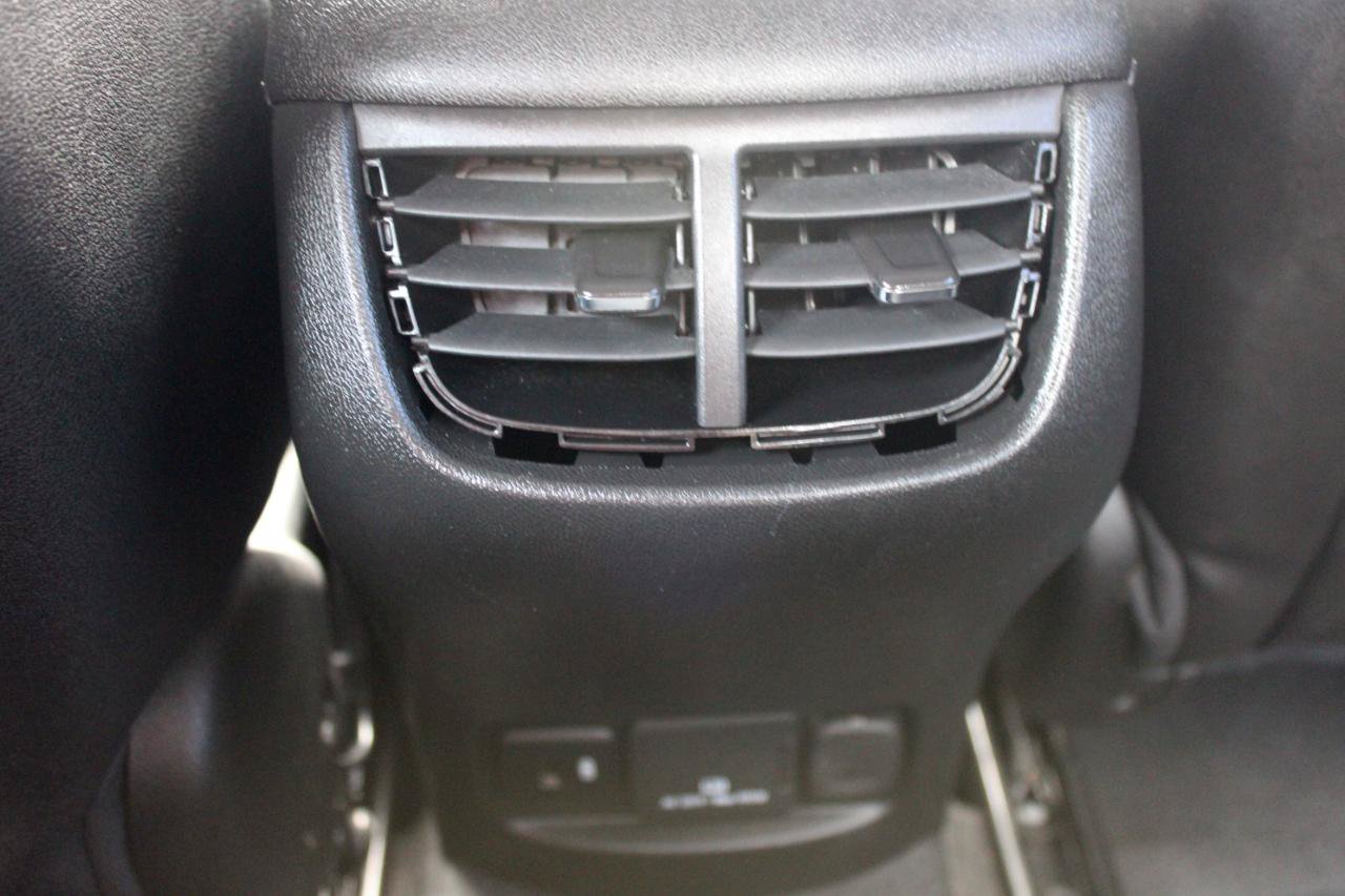 Used 2024 Chevrolet Malibu LT FWD image 41
