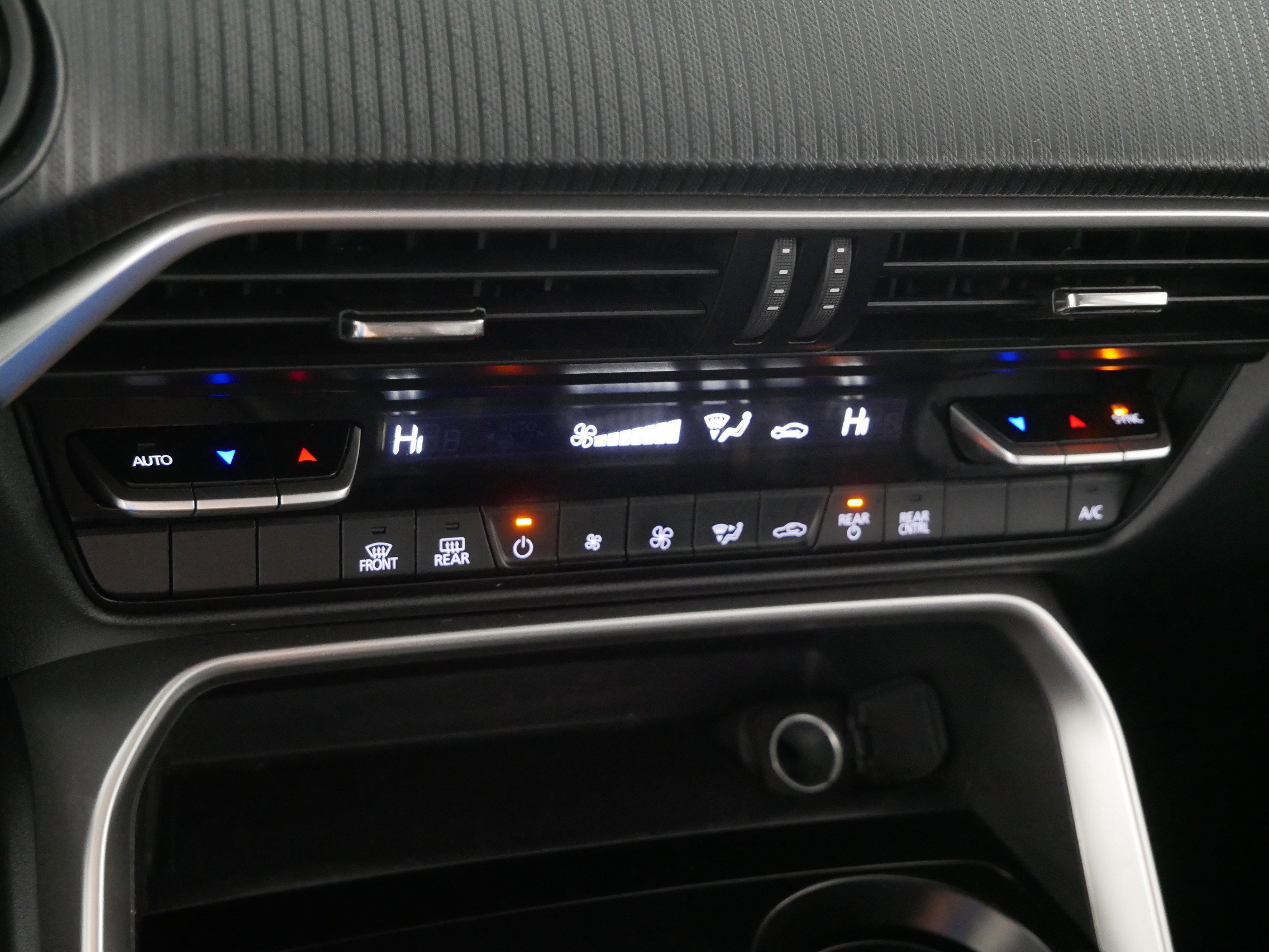 Certified 2025 MAZDA CX-90 3.3 Turbo w/ Select Package image 23