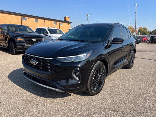 Certified 2023 Ford Escape ST-Line Elite w/ Premium Technology Package AWD/4WD image 31