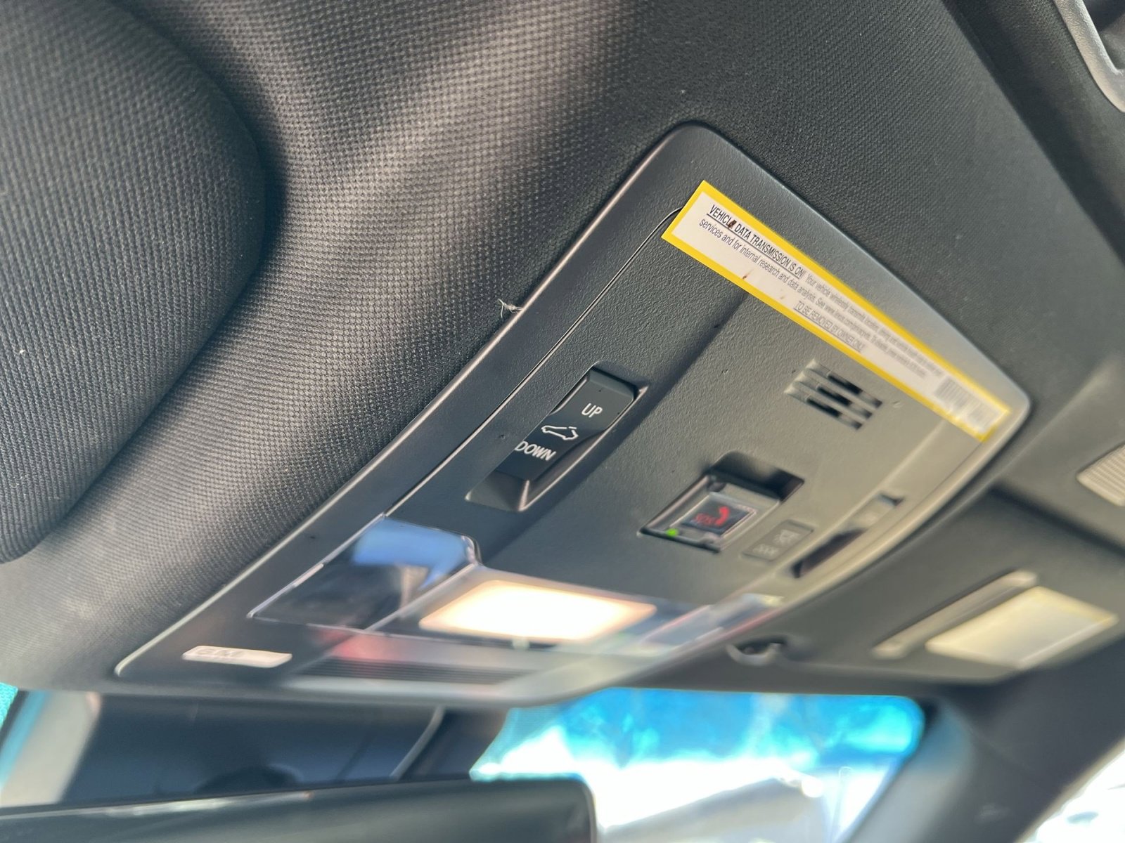 Used 2022 Lexus ES 300h w/ Luxury Package image 34