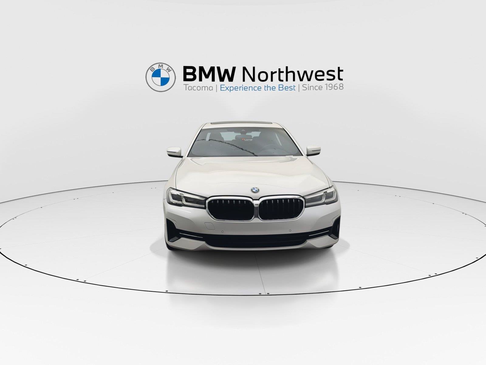 Used 2023 BMW 530i xDrive w/ Convenience Package AWD/4WD image 8