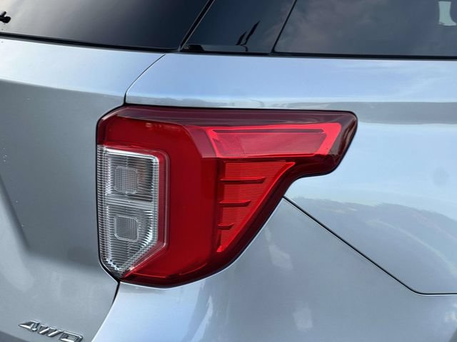 Certified 2023 Ford Explorer XLT w/ Equipment Group 202A AWD/4WD image 10
