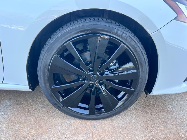 Used 2020 Nissan Altima 2.5 SR FWD image 31
