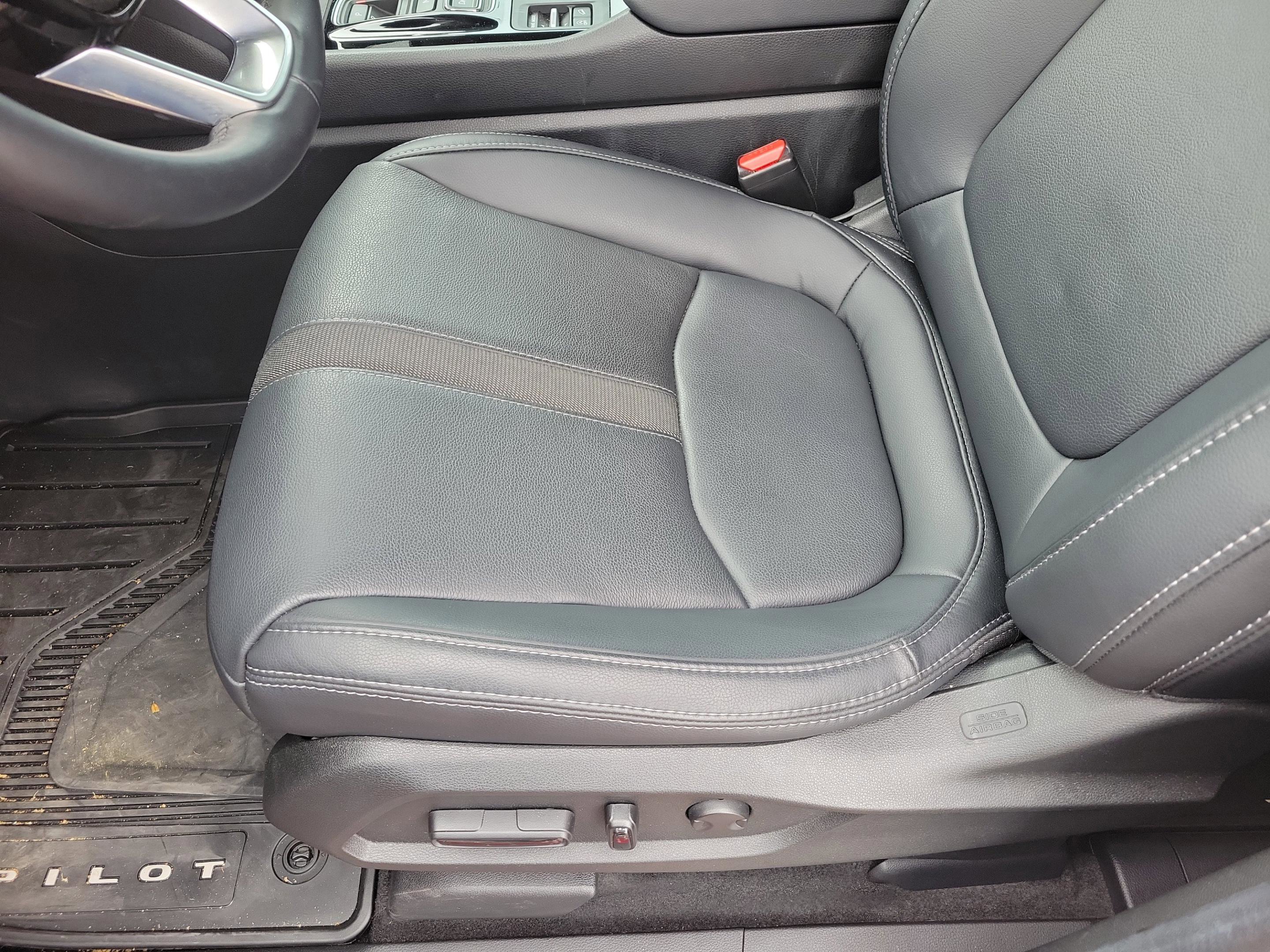 Certified 2025 Honda Pilot EX-L image 26