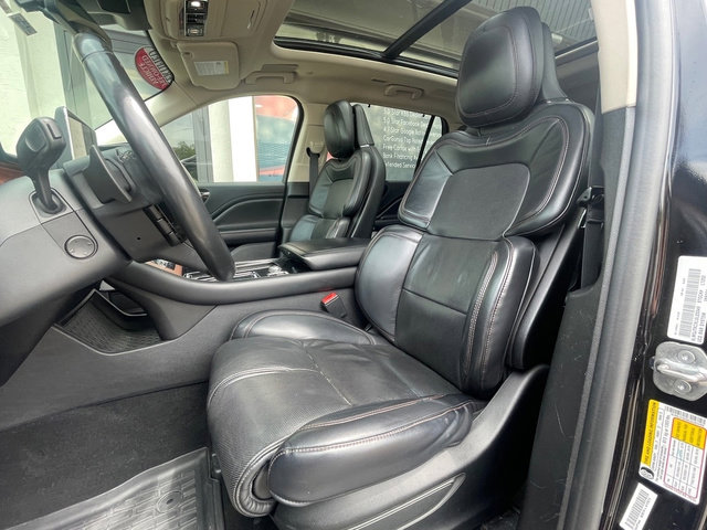 Used 2020 Lincoln Aviator Reserve w/ Equipment Group 201A image 11