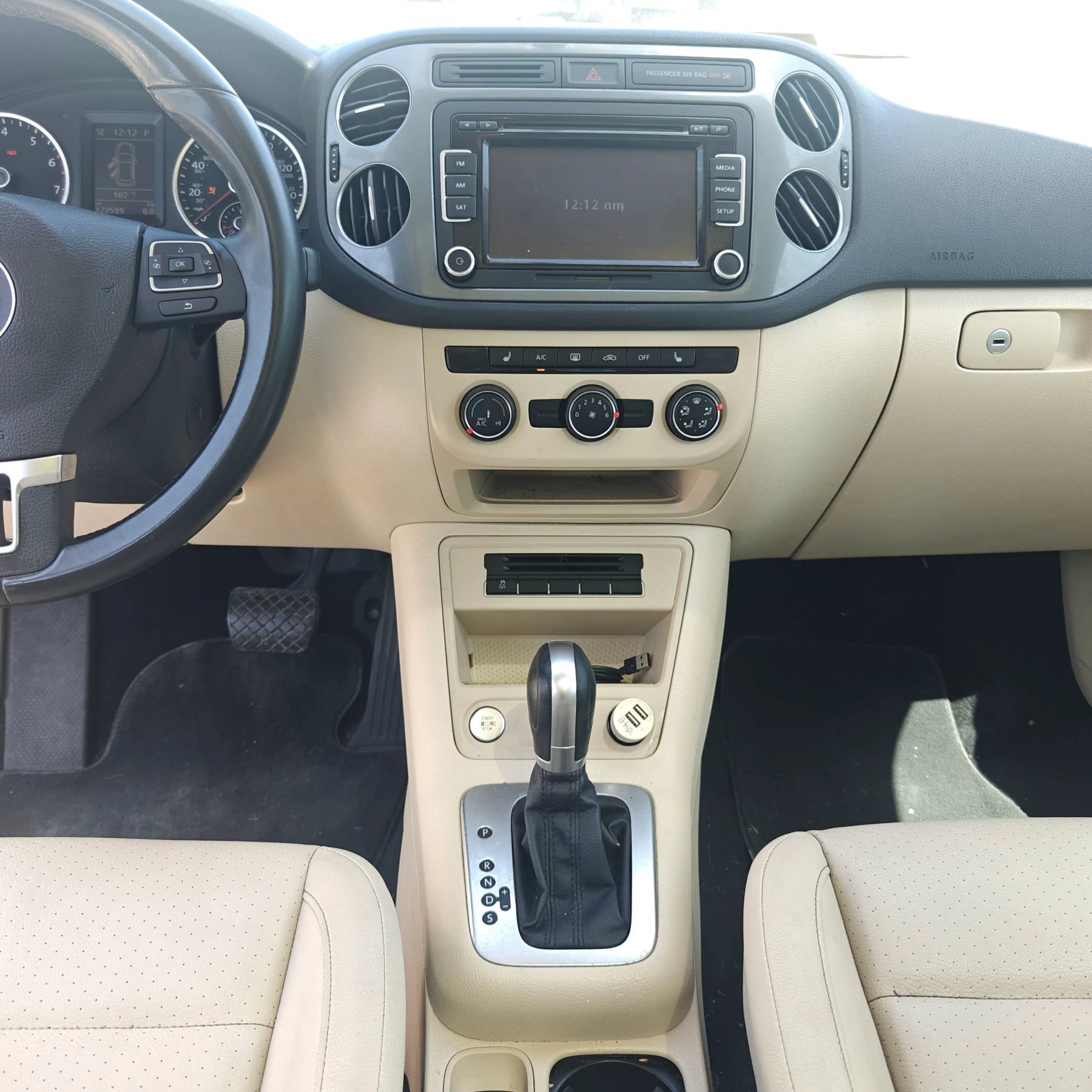 Used 2015 Volkswagen Tiguan SE FWD image 19