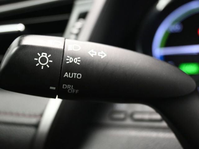 Used 2019 Toyota Camry LE FWD image 25