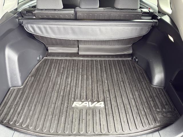 Used 2024 Toyota RAV4 XLE w/ Convenience Package image 7