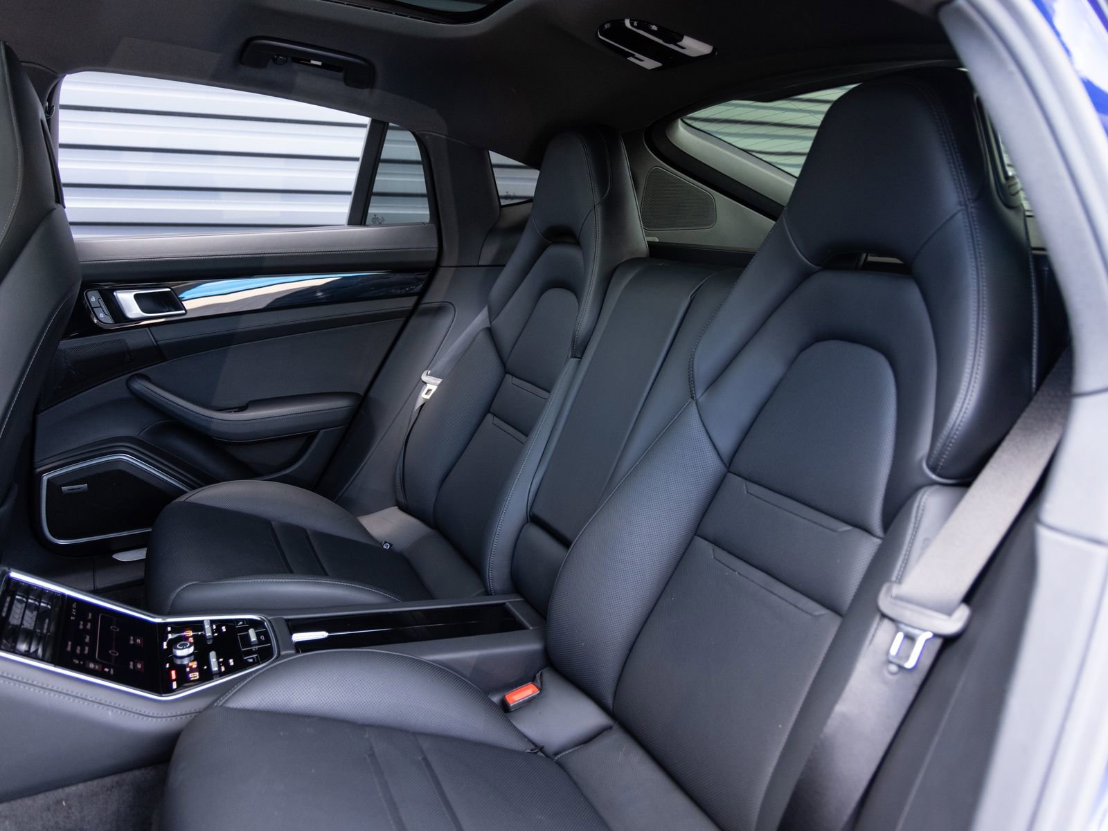 Certified 2022 Porsche Panamera 4S w/ Premium Package AWD/4WD image 23