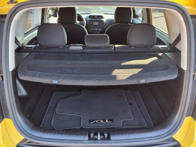 Used 2016 Kia Soul + image 26