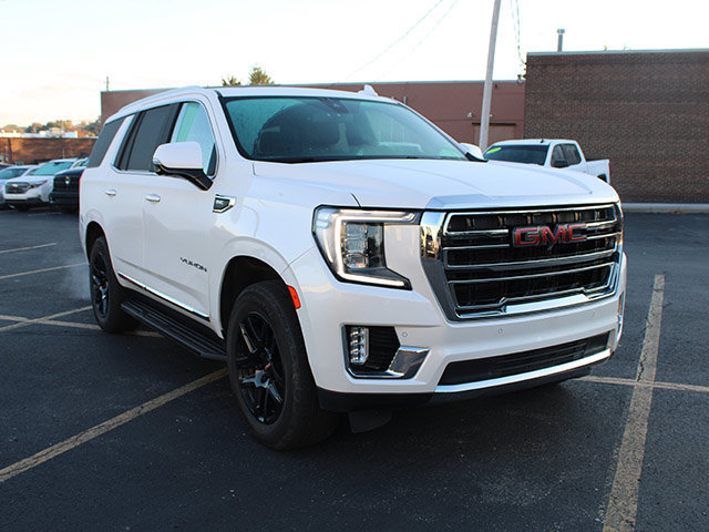 Used 2021 GMC Yukon SLT w/ SLT Premium Package AWD/4WD image 4