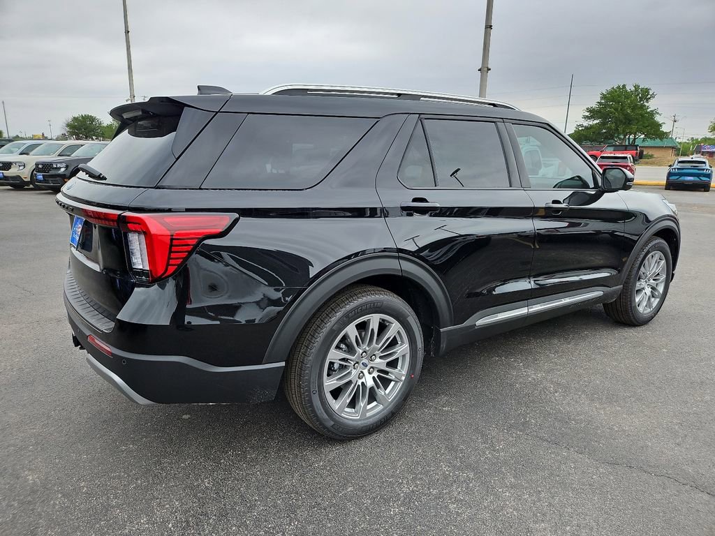New 2026 Ford Explorer Platinum image 13