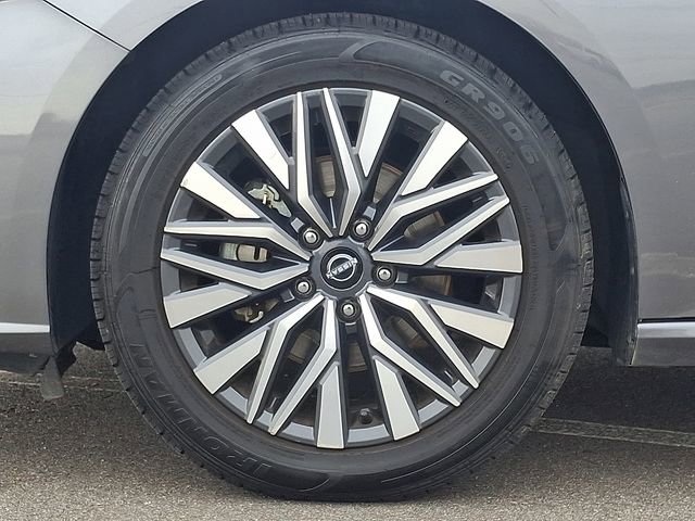 Used 2024 Nissan Altima 2.5 SV image 8