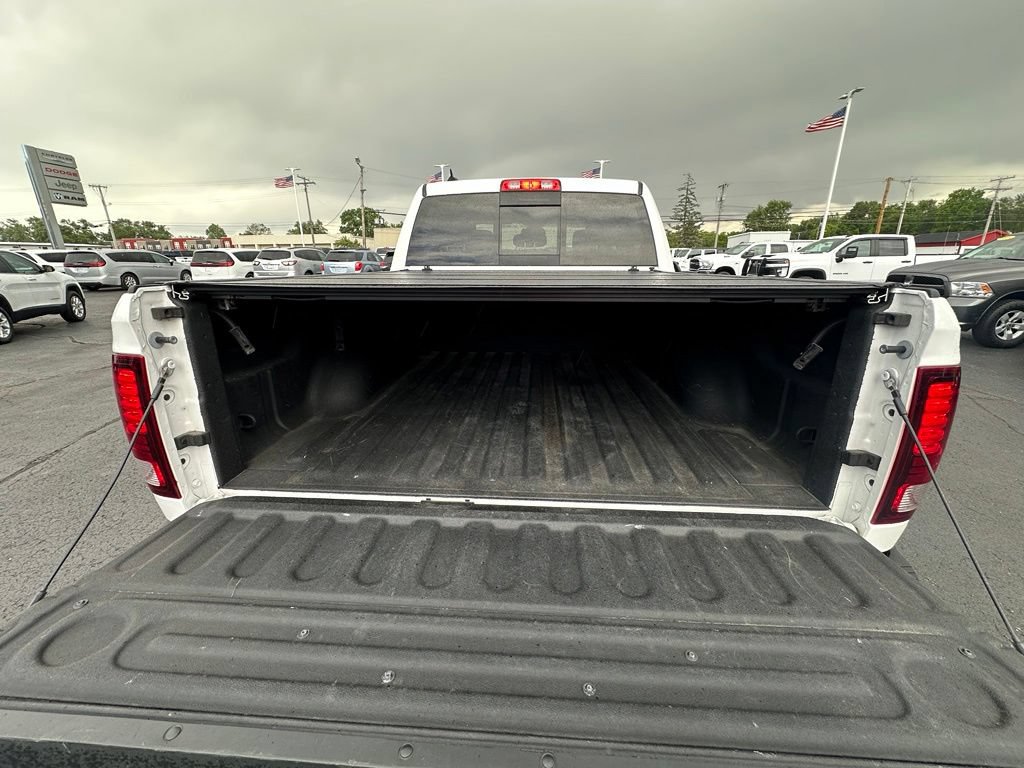 Used 2023 RAM 1500 Warlock AWD/4WD image 11