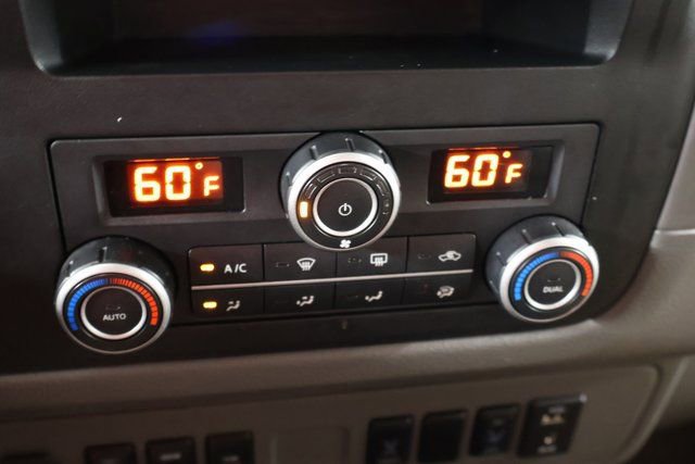 Used 2017 Nissan NV 3500 SL image 21